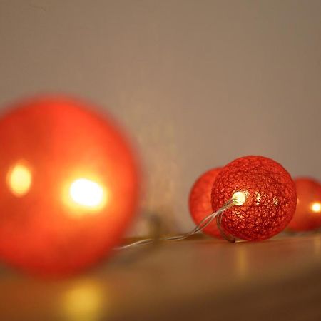 Red & Yellow Mini Λβιβ Εξωτερικό φωτογραφία